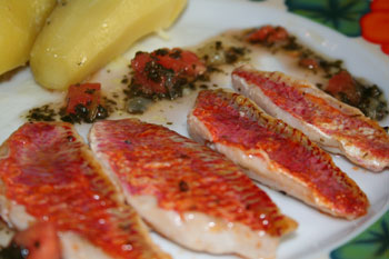 Filets de rouget sauce "vierge"
